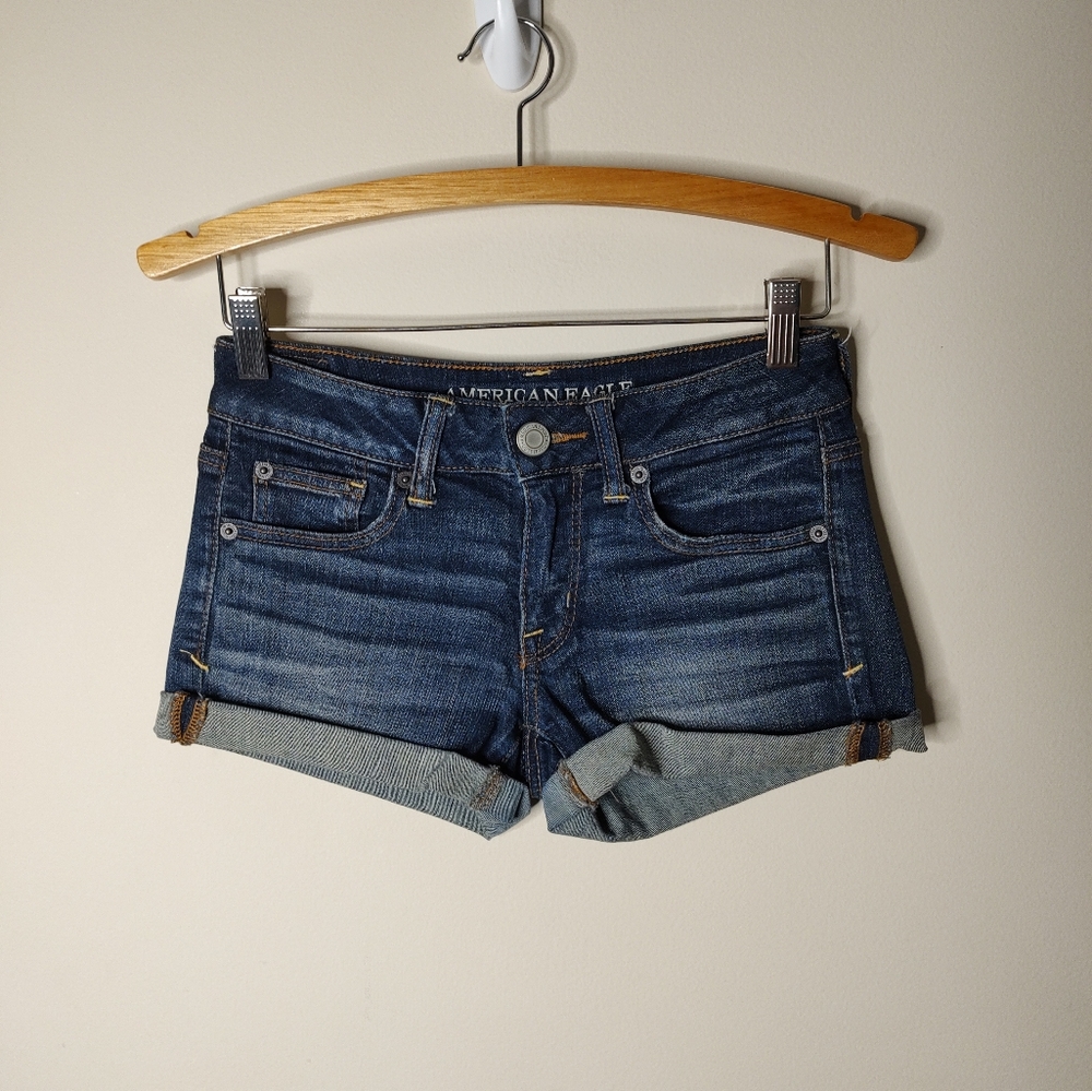 🎉 American Eagle super stretch jean shorts size 2